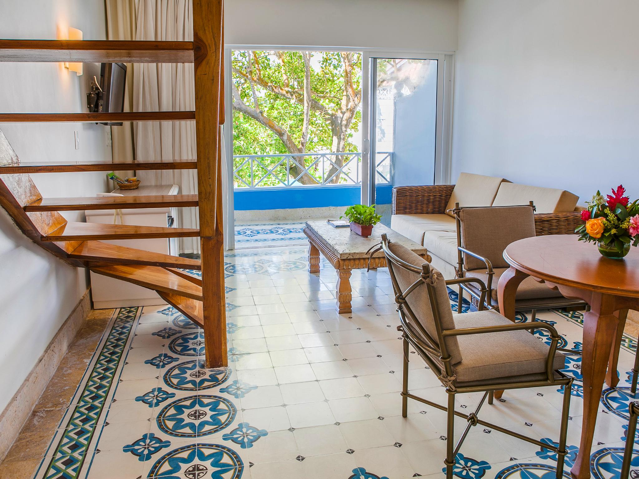 Hotel Las Americas Casa De Playa Cartagena Exterior photo A suite at the hotel