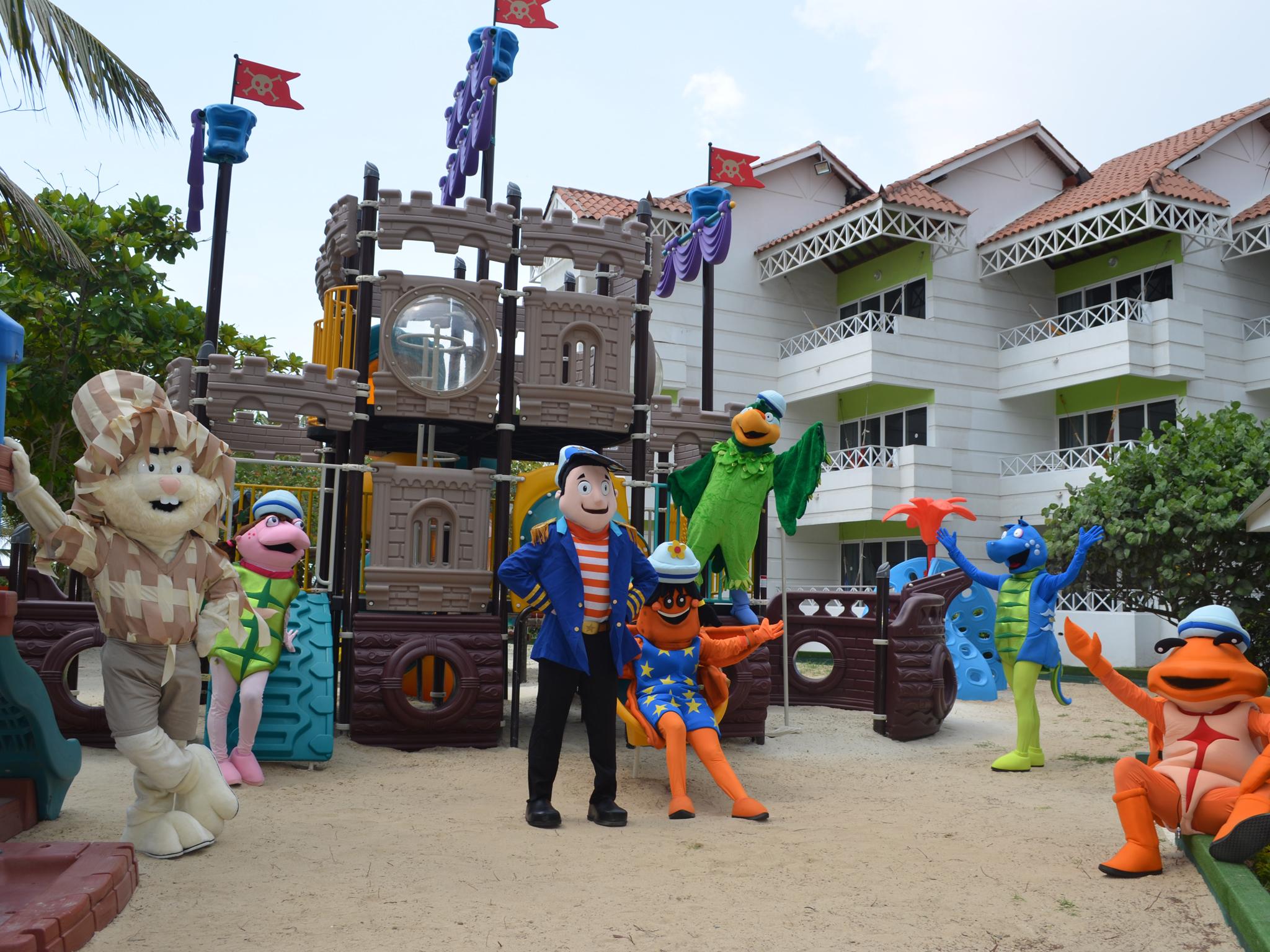 Hotel Las Americas Casa De Playa Cartagena Exterior photo Characters from the series at Legoland Malaysia Resort