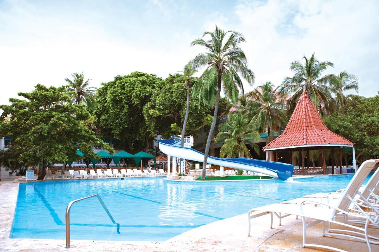 Hotel Las Americas Casa De Playa Cartagena Facilities photo The swimming pool at the resort